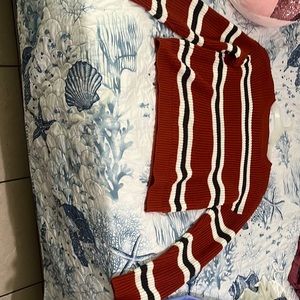 Nice red sweatshirt with stripes